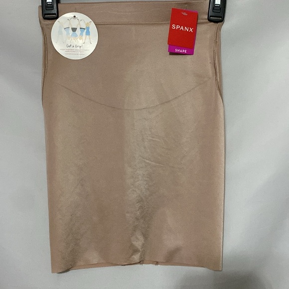 NWT SPANK SHAPEWEAR SHAPING HALF SLIP WO SIZE XS SMART GRIP STIPS STAY IN PLACE - Picture 6 of 9